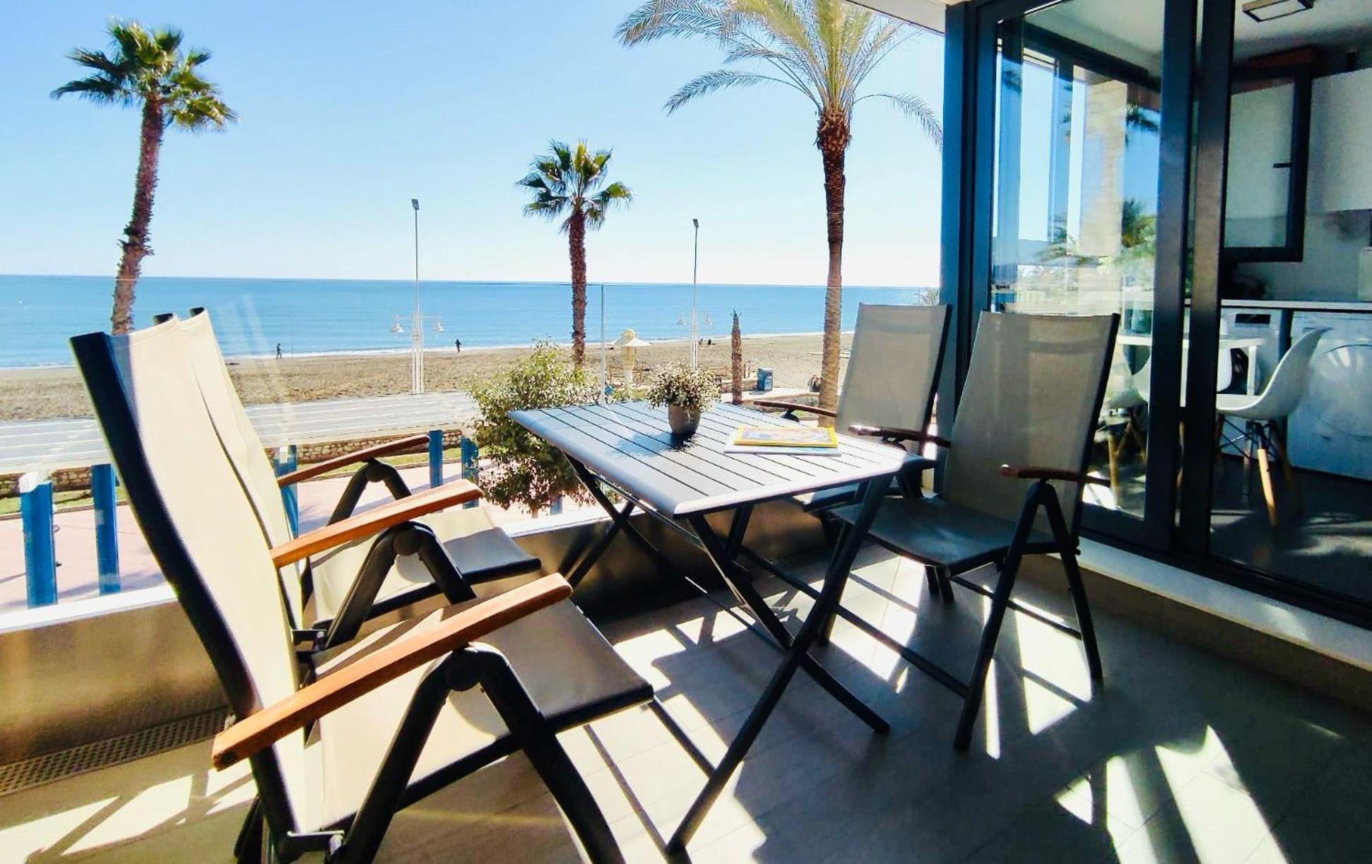 Gran Vivienda De Lujo Frente Al Mar Apartment Malaga Exterior photo
